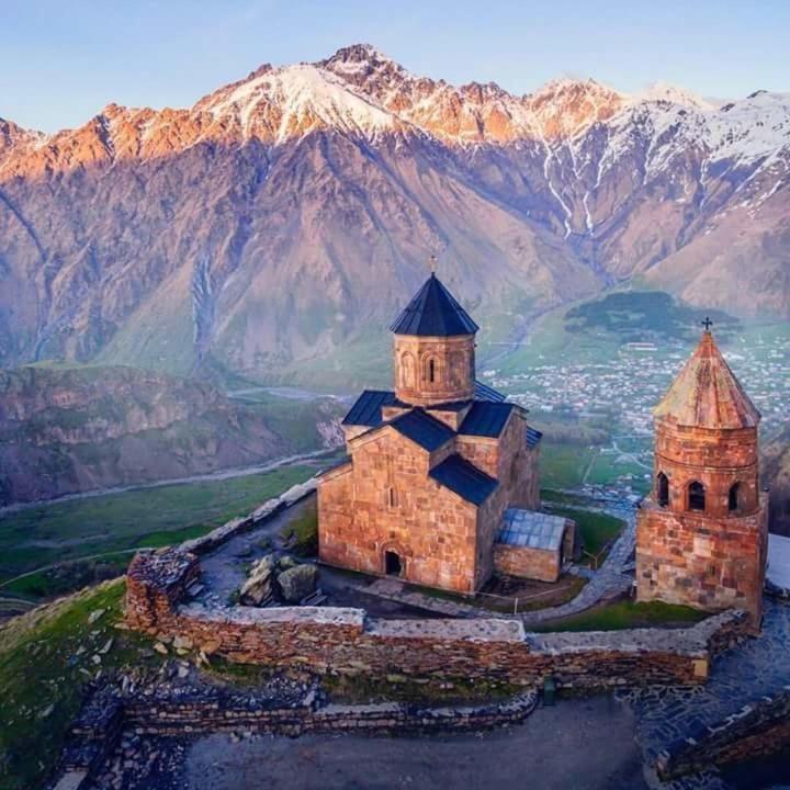 Veriko'S Guest Hause Kazbegi Dış mekan fotoğraf