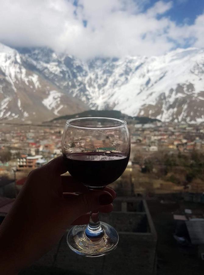 Veriko'S Guest Hause Kazbegi Dış mekan fotoğraf
