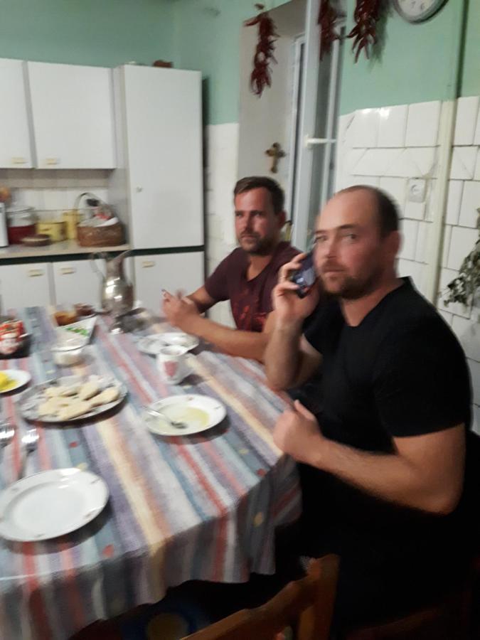 Veriko'S Guest Hause Kazbegi Dış mekan fotoğraf